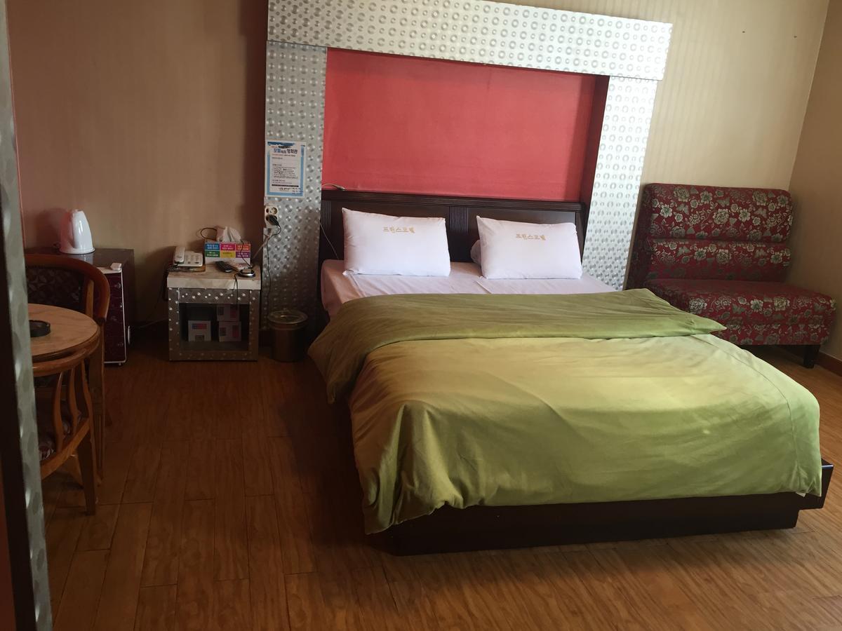 Prince Hotel Gwangju Metropolitan City Zewnętrze zdjęcie